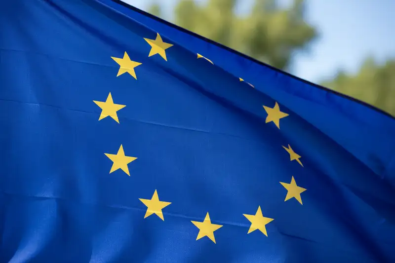 Die EU-Osterweiterung 2004 war mit zehn neuen Mitgliedern die größte einzelne Erweiterungsrunde in der Geschichte der Union